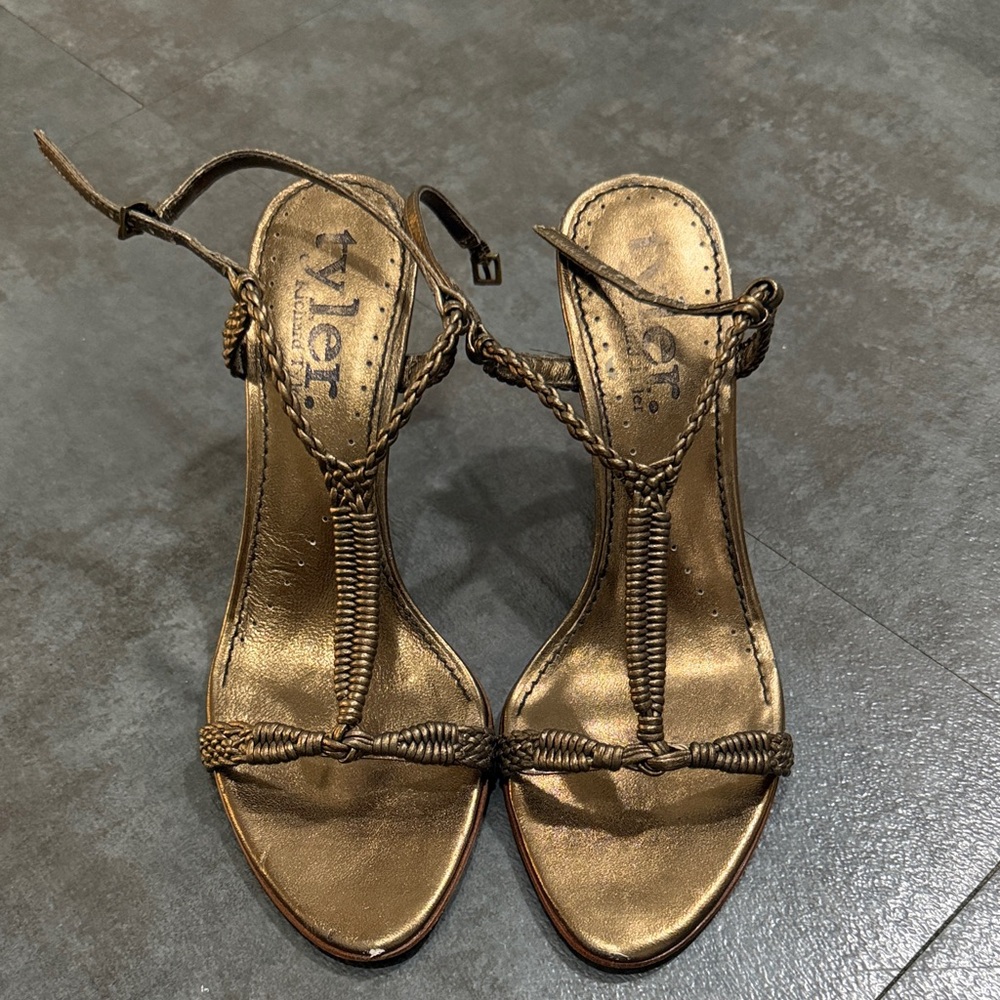 Richard Tyler Women's Gold Strappy Sandals